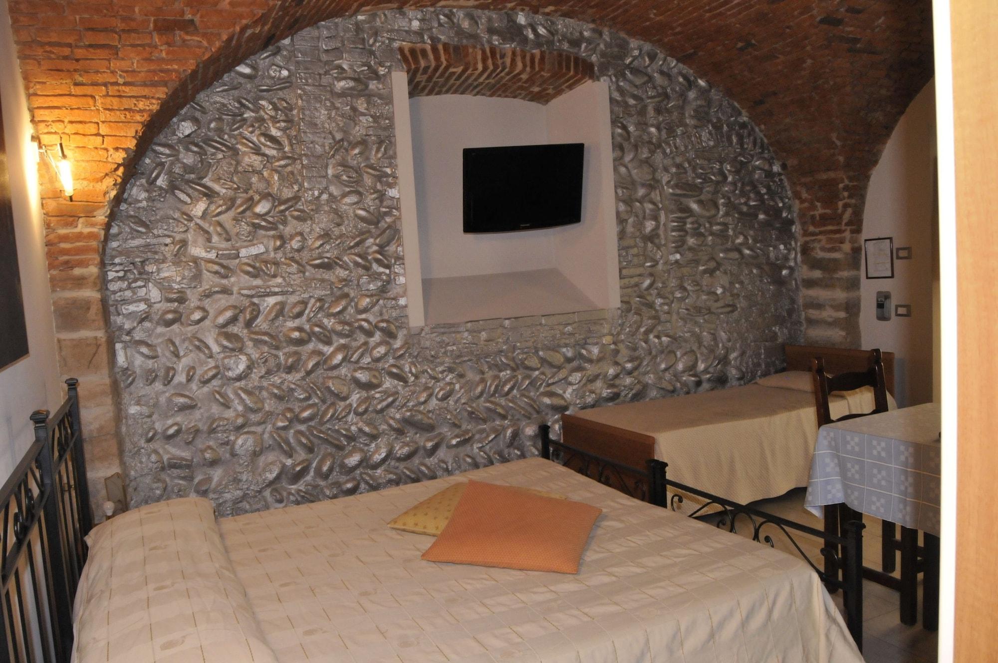 Antico Borgo Aparthotel Bergamo Exterior photo